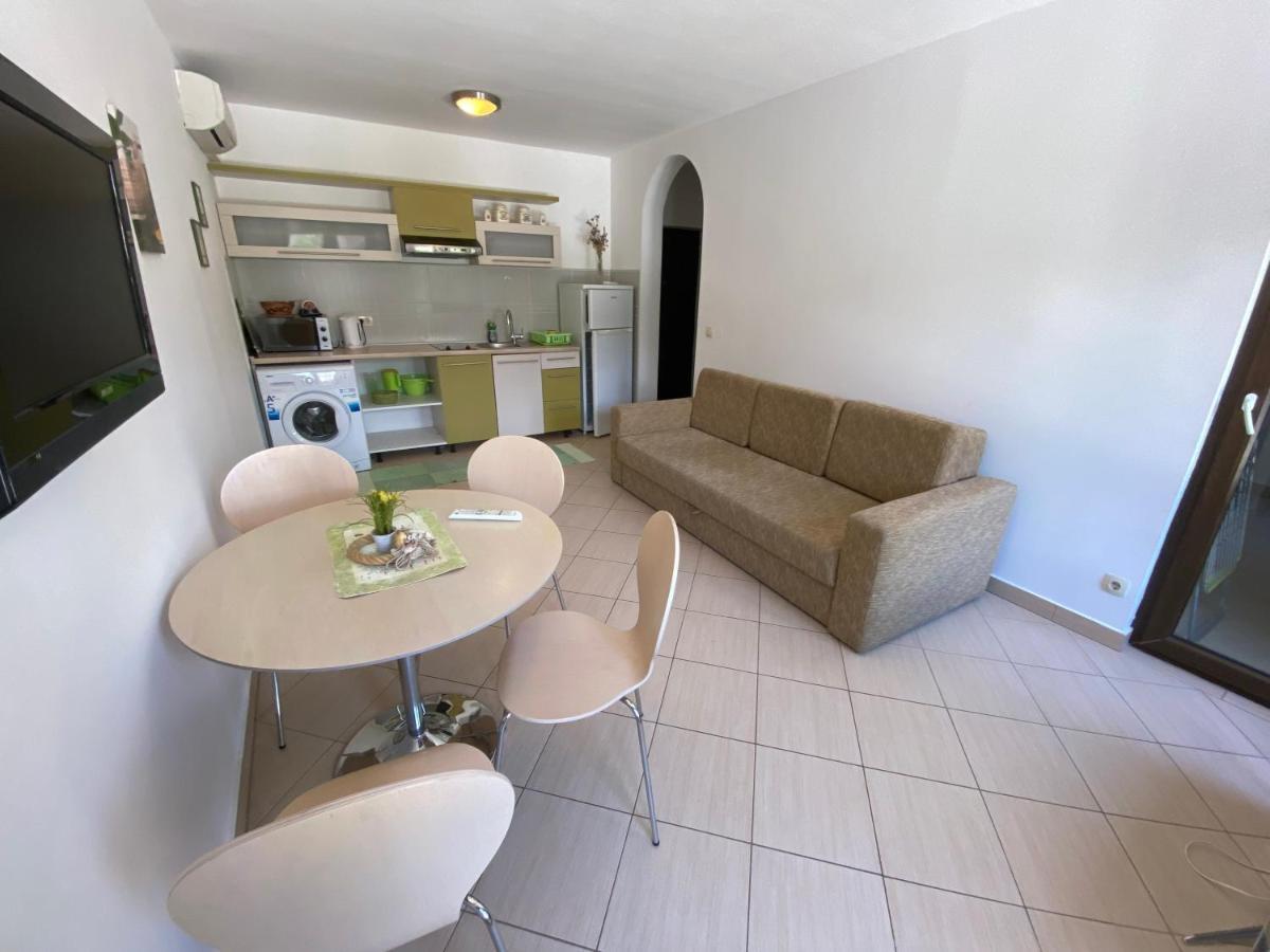 Apartments Nautica Novi Vinodolski Luaran gambar